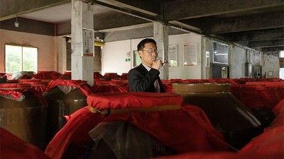 正在用白酒蒸餾設備釀酒的您，想成為品酒師嗎？