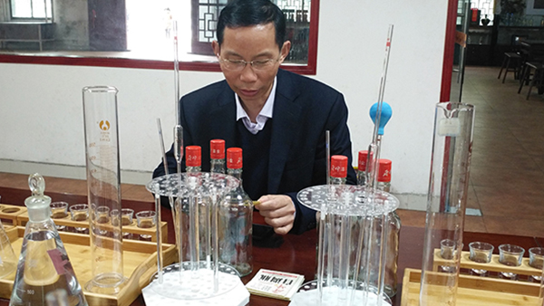 用釀酒蒸餾設(shè)備做酒，你不能不知道的白酒勾調(diào)基礎(chǔ)知識(shí)