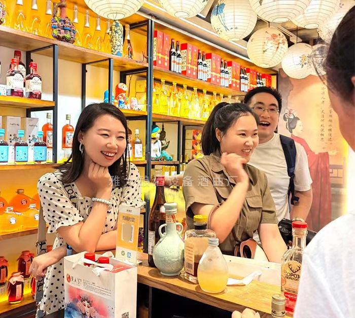 果酒市場(chǎng)前景廣闊，男女都適合飲用