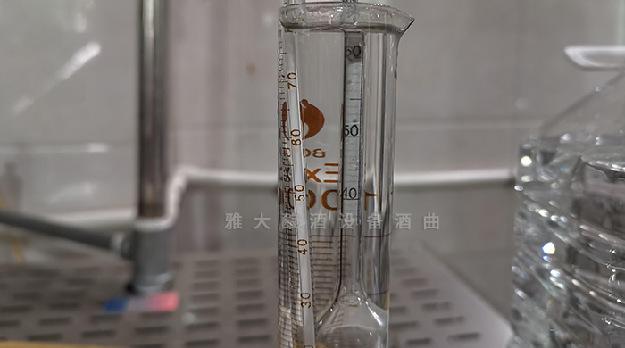 12-31若遇到蒸出來的酒偏酸，可通過復(fù)蒸取低度酒來減少損失