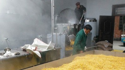 做酒10多年沒酒存，換釀白酒釀造設(shè)備3年存10000斤酒