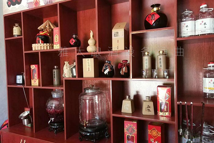 5-曾氏酒業(yè)-1套純糧釀酒設(shè)備，200平米舊廠房+3個臨街鋪面，輕松開酒廠3