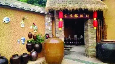 用小型酒廠釀酒設(shè)備做酒，我們到底該尊古還是用新工藝釀酒？