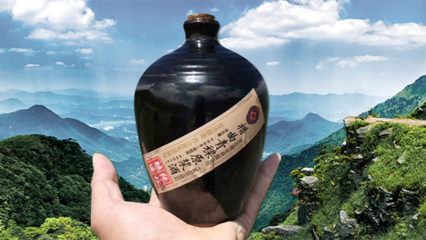 引進(jìn)烤酒設(shè)備開酒坊，打造藏族特色青稞酒產(chǎn)業(yè)！