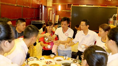 在農(nóng)村開(kāi)小型燒酒設(shè)備酒坊的基本流程有哪些 大概投資多少錢(qián)？