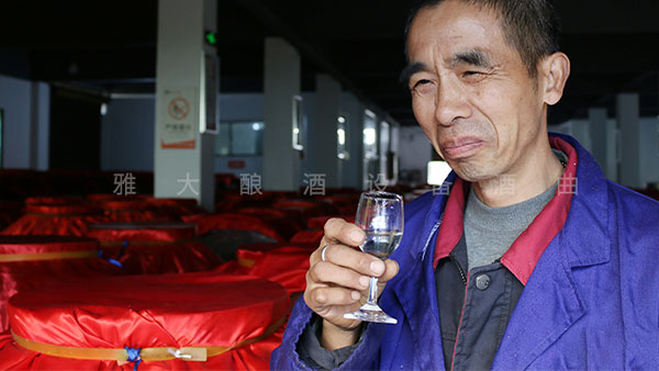 用蒸酒設(shè)備做酒，這些環(huán)節(jié)操作不當易引起酒苦！