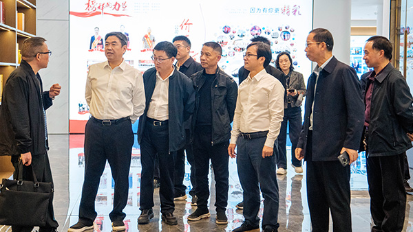 強職能·優(yōu)服務(wù)·促提升 | 市人大黨組成員、副主任提名人選李天明率隊赴雅大調(diào)研