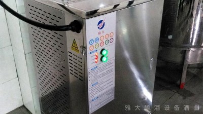 為什么越來越多的酒廠選擇“固液兩用”電加熱釀酒設(shè)備做酒？