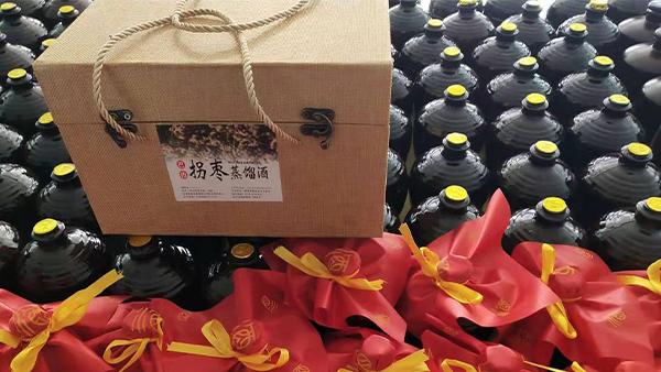 用這款水果酒曲將拐棗釀成酒，野果變金果，利潤翻倍