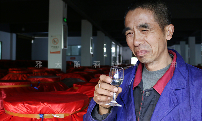 酸量過(guò)大會(huì)導(dǎo)致酒味酸重、刺鼻