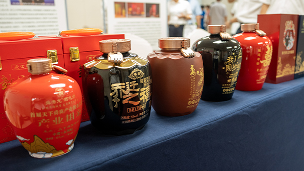 備戰(zhàn)中秋國(guó)慶酒水市場(chǎng)，打響下半年白酒銷售旺季第一站！