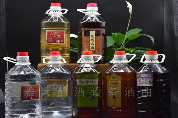 8.19小莫酒坊釀造的各種糧食酒、水果酒